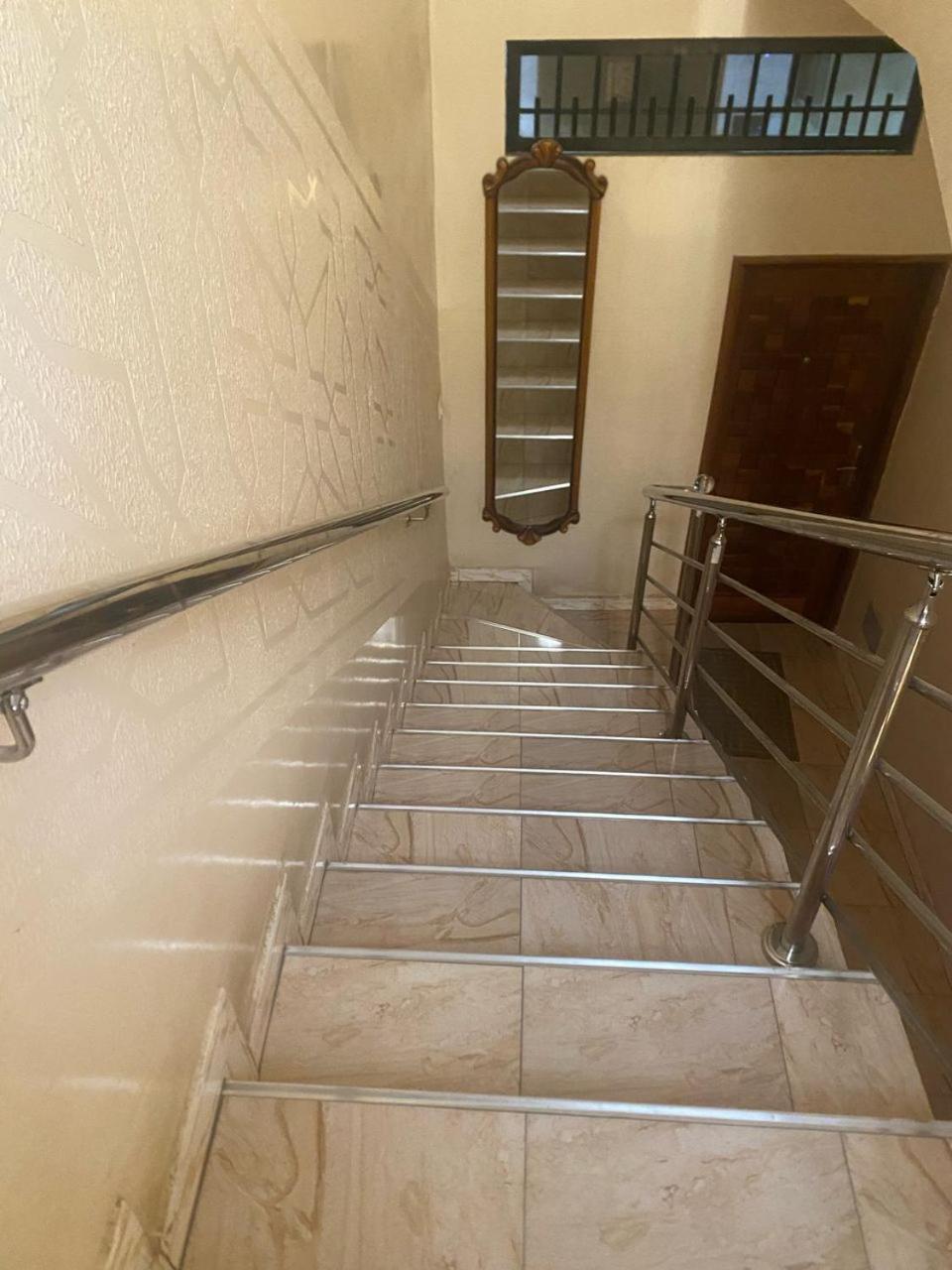 Residence Adja Binta Kane Sour Dakar Extérieur photo
