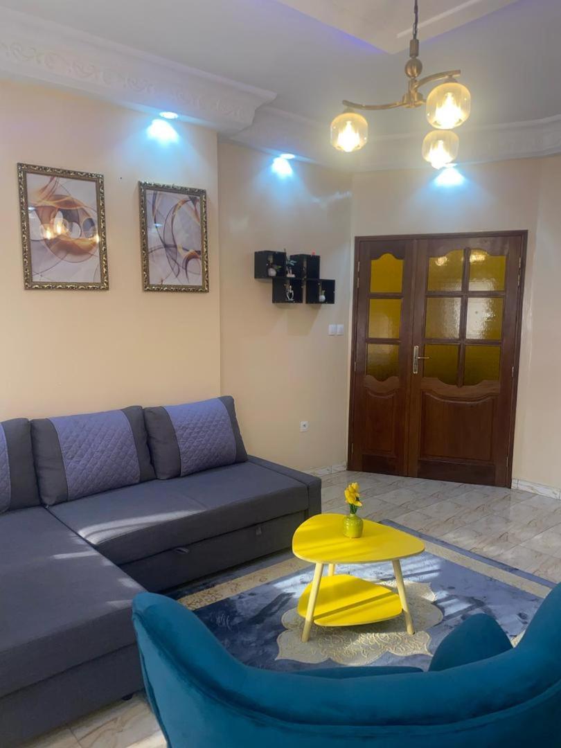 Residence Adja Binta Kane Sour Dakar Extérieur photo