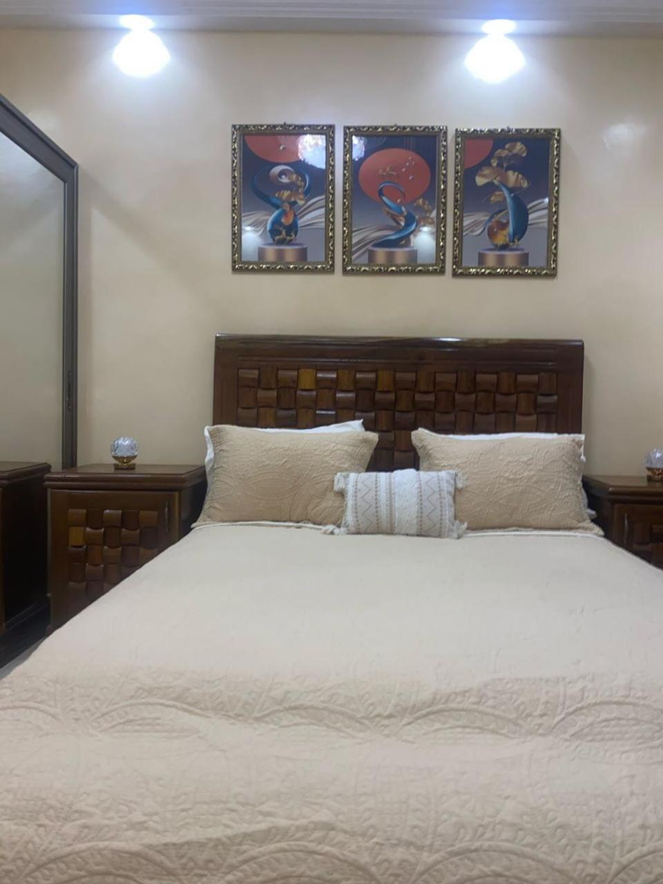 Residence Adja Binta Kane Sour Dakar Extérieur photo